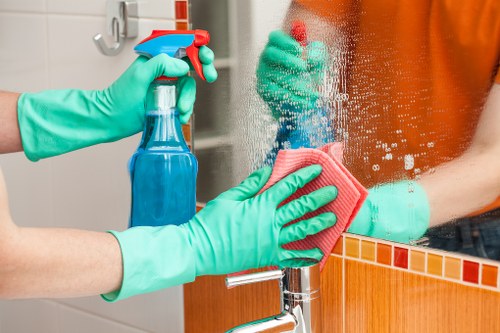 North Finchley carpet cleaners service restoring a clean carpet in a home setting